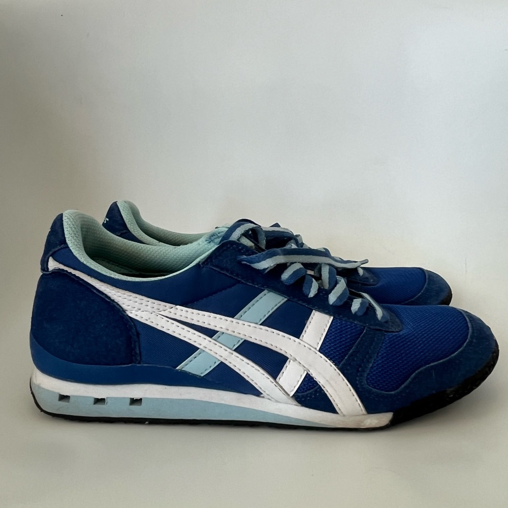 Women’s Royal Blue Onitsuka Tigers, size 39, lightly used